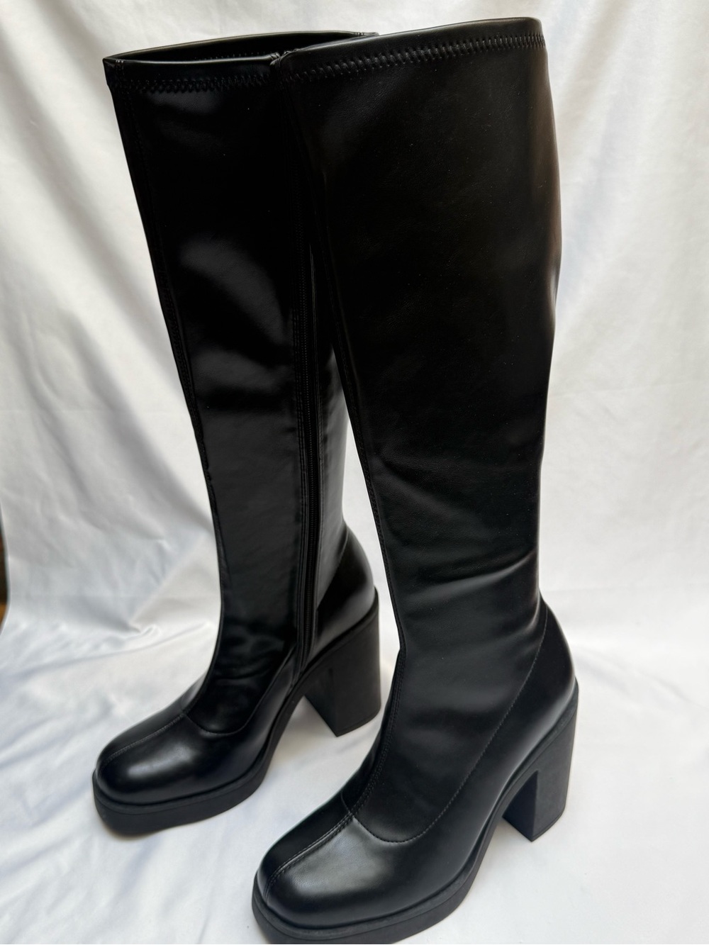 NEW Madden Girl Dreamerr Black Knee High Boots Block Heel Platform Size 7